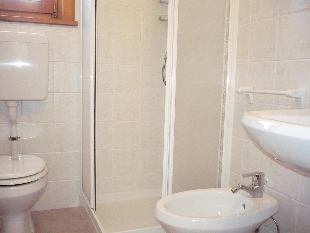 Casa Gembre Appartement Livigno Kamer foto
